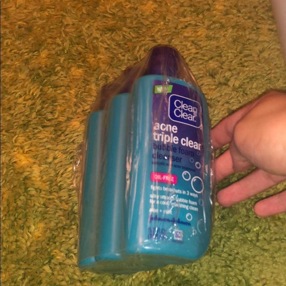 New Clean & Clear Acne triple clear cleanser